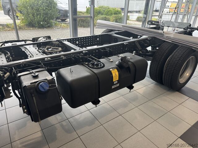 Podwozie samochodu ciężarowego Fuso Canter 9C18 Fahrgestell Neu GSR2
