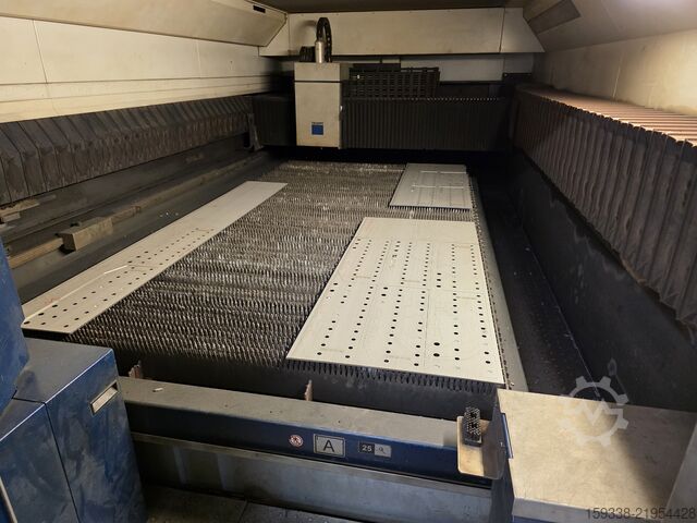 Máquina de corte a laser TRUMPF TruLaser 3030 fiber Rotolas
