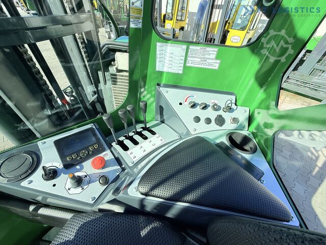 رافعة شوكية رباعية الاتجاهات Combilift C4500 DIESEL TRIPLEX 4900 NEW MODEL