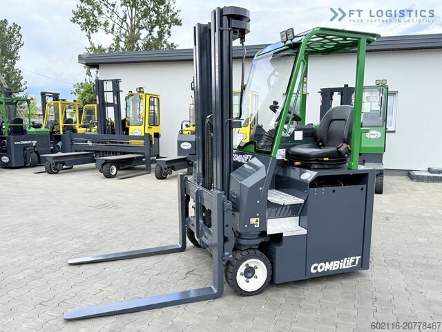 Carrello elevatore a 4 direzioni COMBILIFT CBE2500 TRIPLEX 5500 FORK POSITIONER