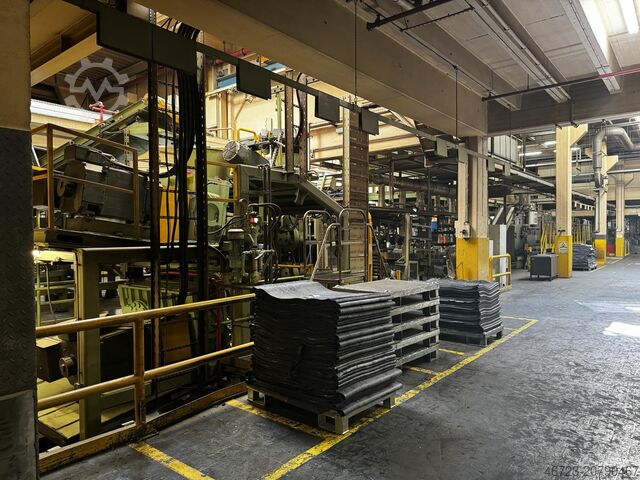 Extrudeuse quadruple Troester 