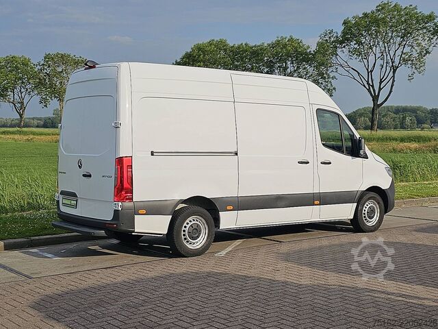 รถสเตชั่นแวกอนหลังคาสูง MERCEDES-BENZ SPRINTER 317 L2H2 RWD Automaat