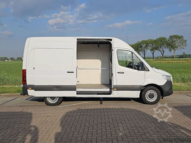 รถสเตชั่นแวกอนหลังคาสูง MERCEDES-BENZ SPRINTER 317 L2H2 RWD Automaat