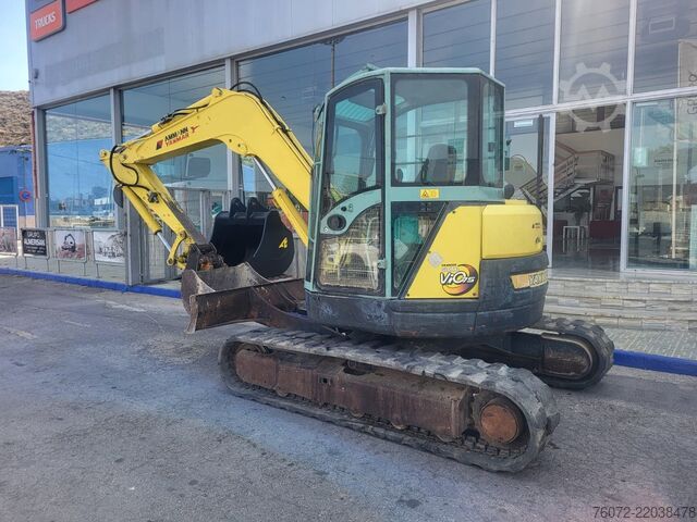 Máy xúc mini bánh xích cao su Yanmar ViO75-A