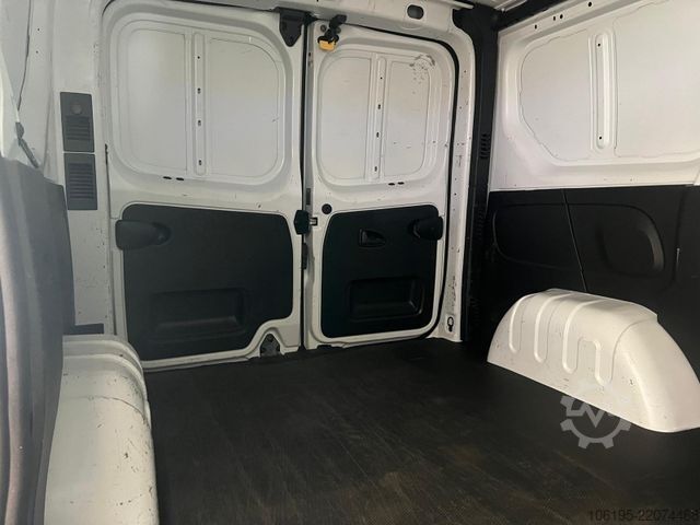 Fourgon tôlé RENAULT Trafic 1,6 dCi Kasten*Garantie*Klima*AHK*
