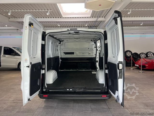 Fourgon tôlé RENAULT Trafic 1,6 dCi Kasten*Garantie*Klima*AHK*