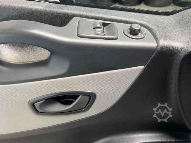 Fourgon tôlé RENAULT Trafic 1,6 dCi Kasten*Garantie*Klima*AHK*