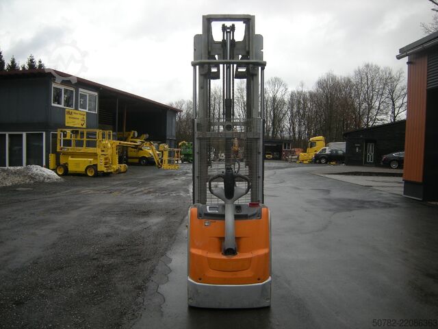 Xe nâng xếp pallet Pallet Stackers Still EXV 16I