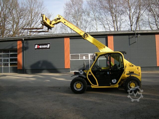 Xe nâng thang cứng Merlo P 25.6 /  S25TD