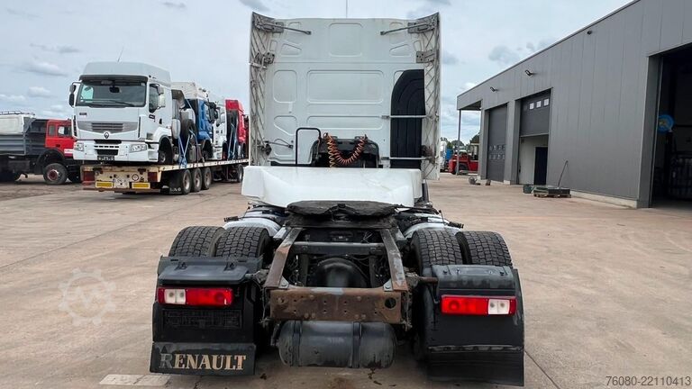 Tracteur standard Renault Premium 460 DXI (BOITE MANUELLE / MANUAL GEARBOX)