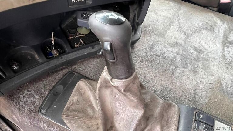 Tracteur standard Renault Premium 460 DXI (BOITE MANUELLE / MANUAL GEARBOX)