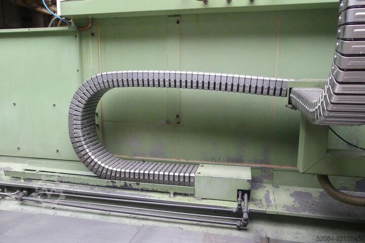Centro de mecanizado vertical Chiron FZ16L CN