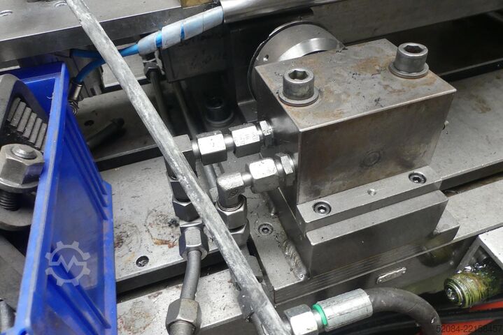 Centro de mecanizado vertical Chiron FZ16L CN