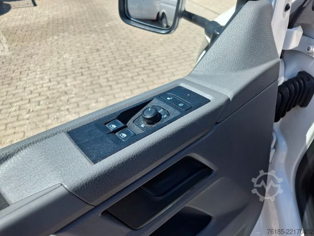픽업 밴 VOLKSWAGEN T6.1   Doka  1. Hand Klima