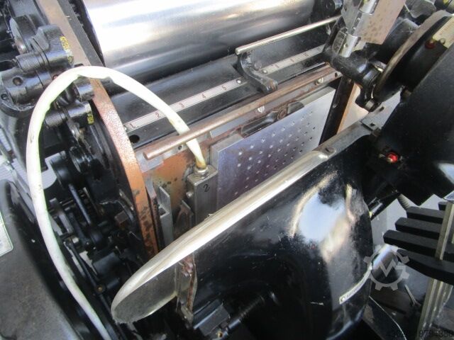 الصحافة الحروف HEIDELBERG TIEGEL A4 MIT HEISSFOLIENPRÄGEEINRICHT.