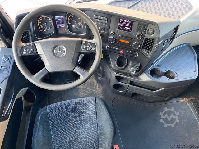 Standart-SZM Mercedes-Benz Actros Big space / Automatic