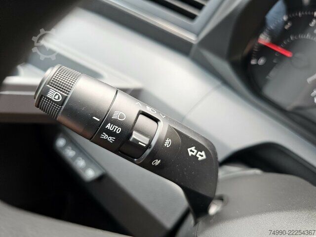 Skåpbil Renault Master L2H2 170 10` TFT Kamera LED Sitzheizung