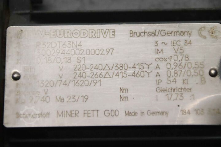 গিয়ার মোটর ০.১৮ কিলোওয়াট ৭৪ আরপিএম SEW-Eurodrive R32DT63N4