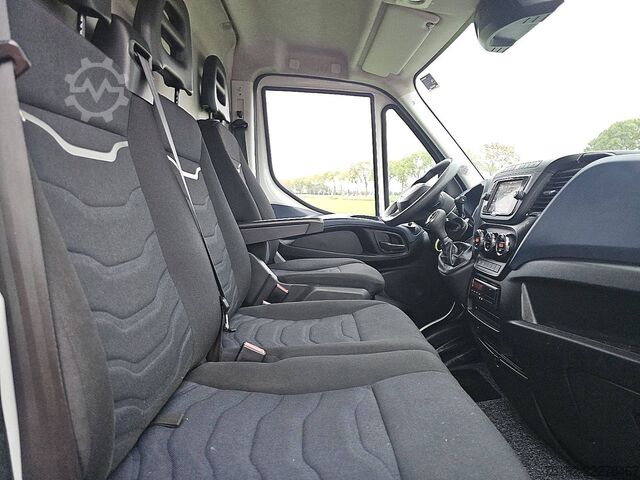 Hochdachkombi IVECO DAILY 50C18 L2H3 3.0Ltr Automaat