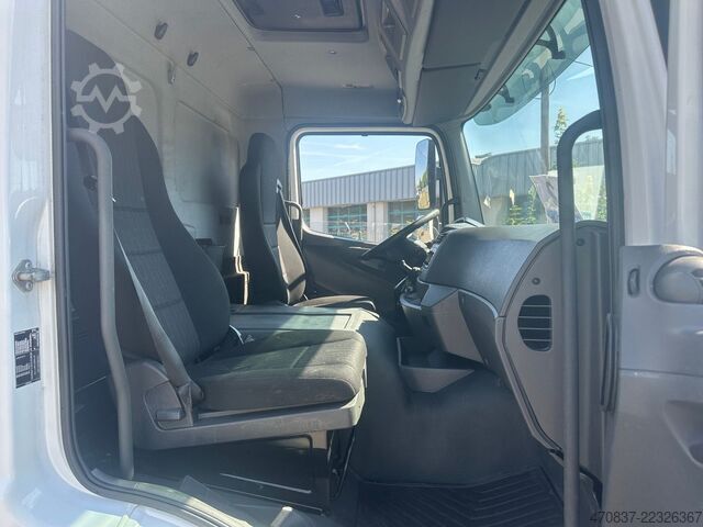LKW mit Kofferaufbau MERCEDES-BENZ Atego 1227 / LBW / Klima / EURO 6