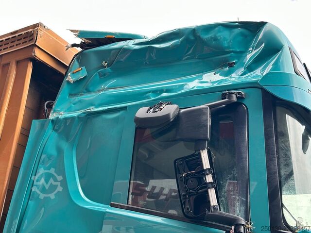 ट्रक चेसिस SCANIA S500 4x2 LL Fahrgestell *Retarder* *unfall*