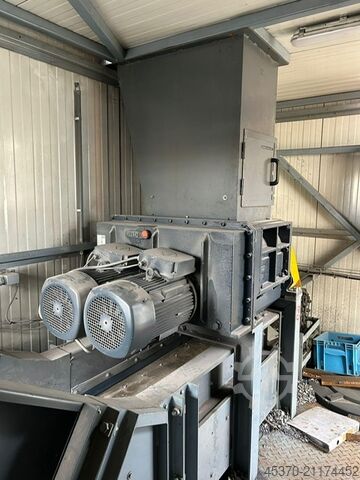 četvorosovinski sekač UNTHA RS-30