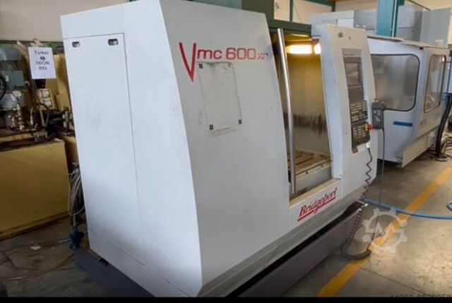 used machining center - vertical 