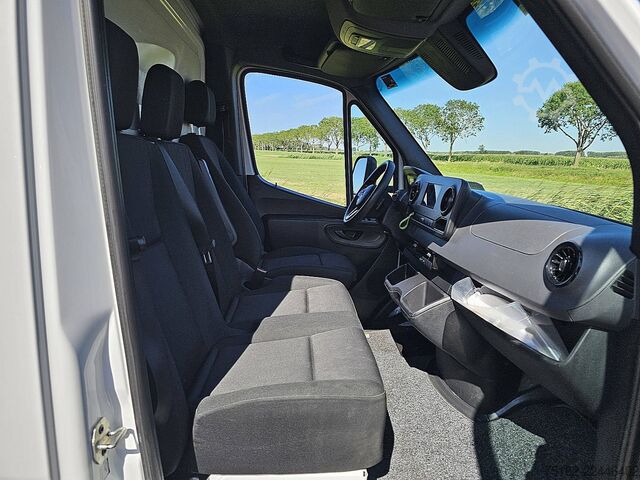 Kovček MERCEDES-BENZ SPRINTER 515 Bakwagen Laadklep!