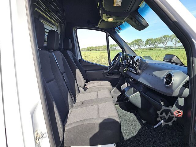 Kõrge katusega universaal MERCEDES-BENZ SPRINTER 317 L3H2 2.8T-Trekhaak!