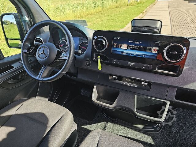 Kõrge katusega universaal MERCEDES-BENZ SPRINTER 317 L3H2 2.8T-Trekhaak!