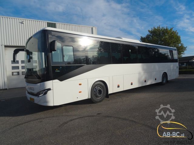 Långfärdsbuss IVECO Crossway 13 mtr 61 Sitze EURO 6 ADAS