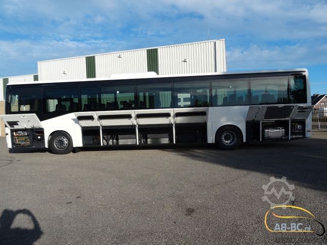 Långfärdsbuss IVECO Crossway 13 mtr 61 Sitze EURO 6 ADAS
