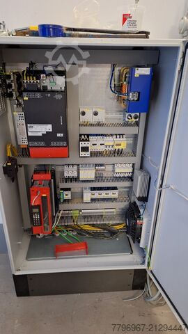 Generator mit Getriebe und Schaltschränk Generator Firma SEW Eurodrive plus Schaä FAF CM