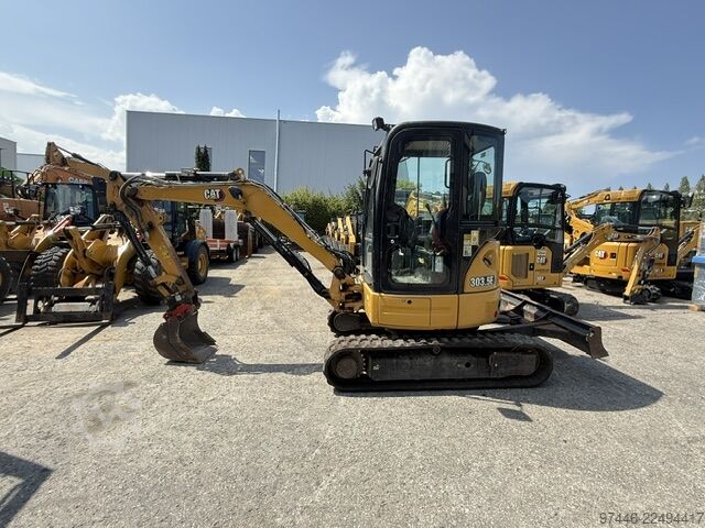 Kolesový bager Caterpillar 303.5 CR