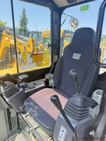 Kolesový bager Caterpillar 303.5 CR