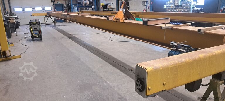 Puente grúa monorraíl Demag 15.124mm x 1.000 kg