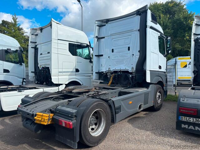 标准牵引车头 MERCEDES-BENZ Actros 1845 L 10x Stück verfügbar