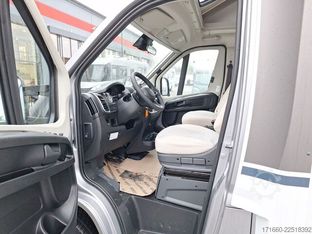 半集成式房车 CARADO pro+ T 328 Automatik, Navi+RFK, 90 L Dieseltank