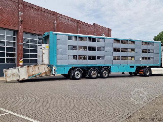 Transporti i bagëtive Lecitrailer Guiton livestock trailer 3 deck - Loadlift - St...