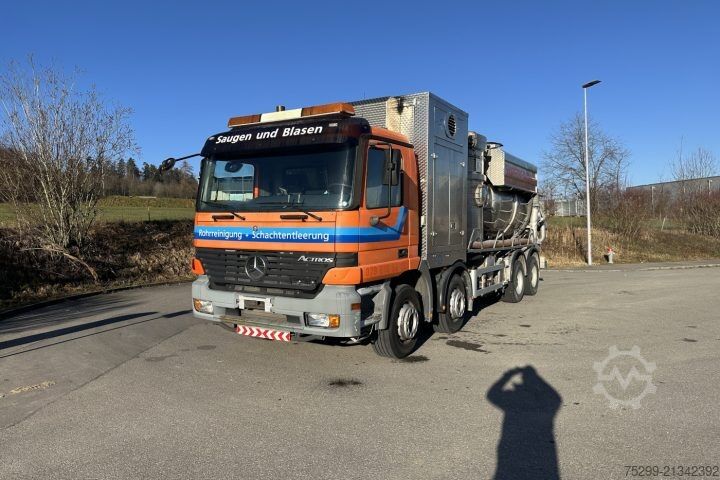 Lori tujuan khas Mercedes-Benz Actros 3243 8x4 Trockensauger / Swiss-Vehicle