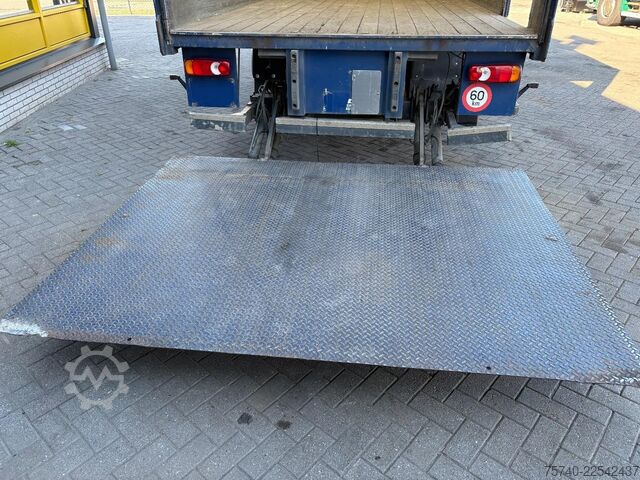 Kovček DAF LF 220 + EURO 6 + LIFT  + 6 CYL + 12T