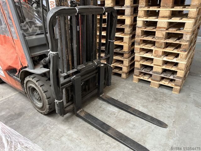 Forklift truck Toyota 8FGF18