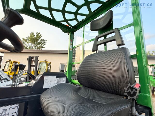 4 Way Forklift Combilift C4000CB TRIPLEX 5200MM FREE-LIFT TOP 1