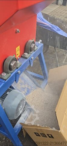 žemės ūkio mašina MASZ-ROL T 100