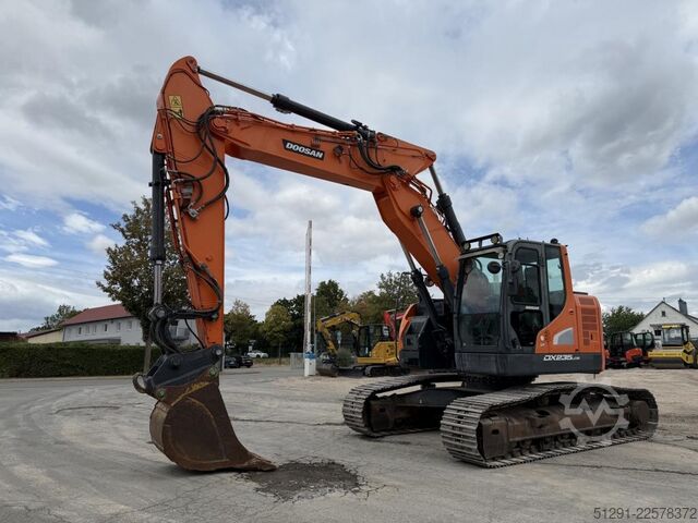 Escavadora de rastos DOOSAN DX235LCR-5