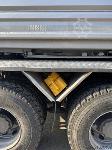 Camion basculante trilateral MAN TGS 35.520 3-SEITENKIPPER, 8X4,  MEILLER-GESTEINSKIPPER, RETARDER