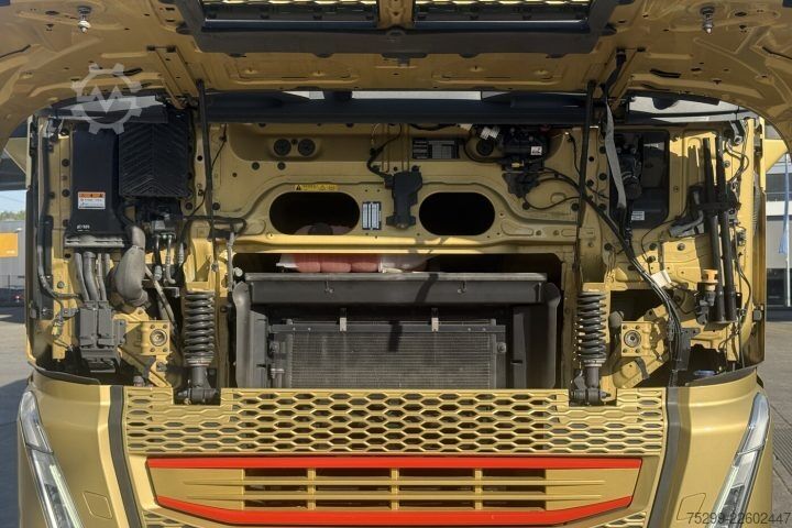 Standaard trekker Volvo FH Electric 6x4 / Swiss-Vehicle