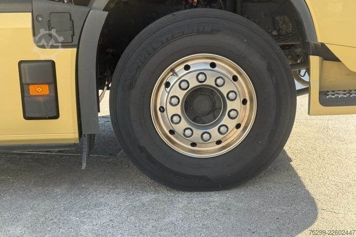 Standaard trekker Volvo FH Electric 6x4 / Swiss-Vehicle
