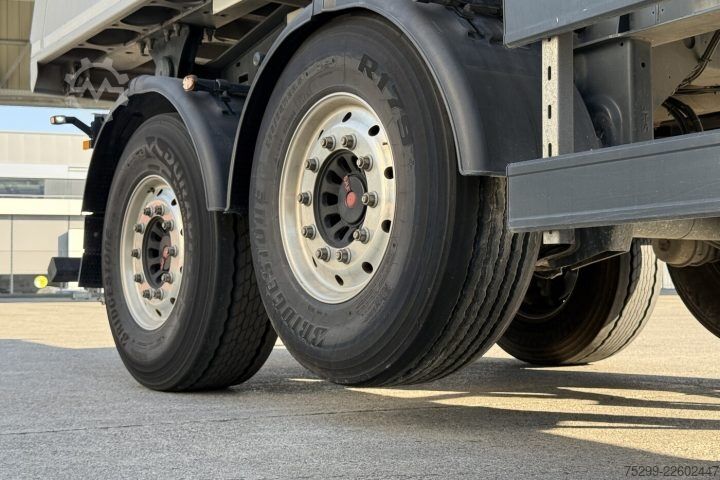 Standaard trekker Volvo FH Electric 6x4 / Swiss-Vehicle