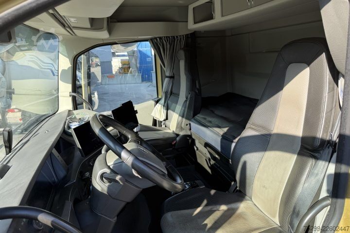 Standaard trekker Volvo FH Electric 6x4 / Swiss-Vehicle
